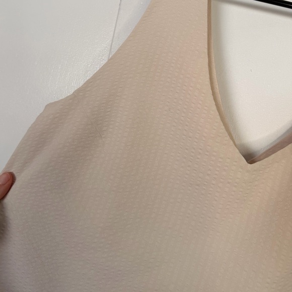 Vuori villa textured tank top - Picture 4 of 4